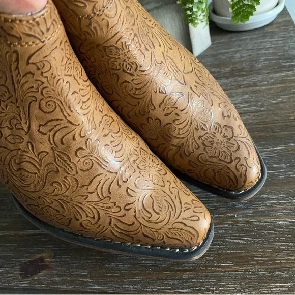 Roper Ava Embossed Snip Toe Western Ankle Boots Booties Womens 7 Tan Brown - Picture 4 of 10